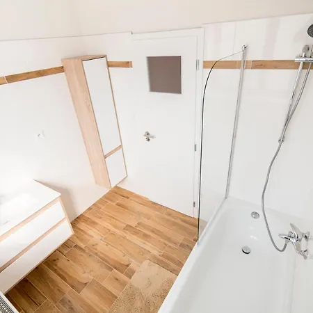 Wellness Fürst Apartmán Dunajska Luzna