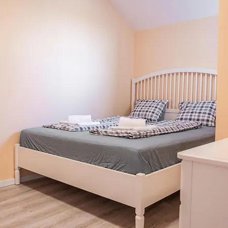 Apartment Wellness Fuerst Dunajska Luzna