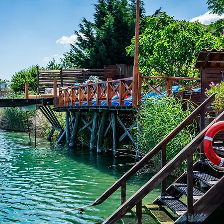 Wellness Fuerst Apartment Dunajska Luzna