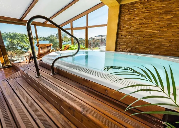 Wellness Fuerst * Dunajska Luzna